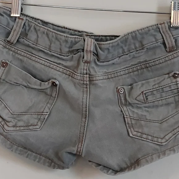Mini Shorts - Picture 5 of 12